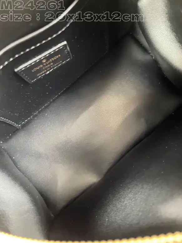 Frstbag ru BANDOULIÈRE 20 SPEEDY LOUIS VUITTON 0601